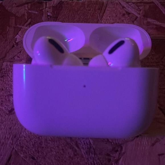 Airpod pro 1st génération - Picture 2 of 2